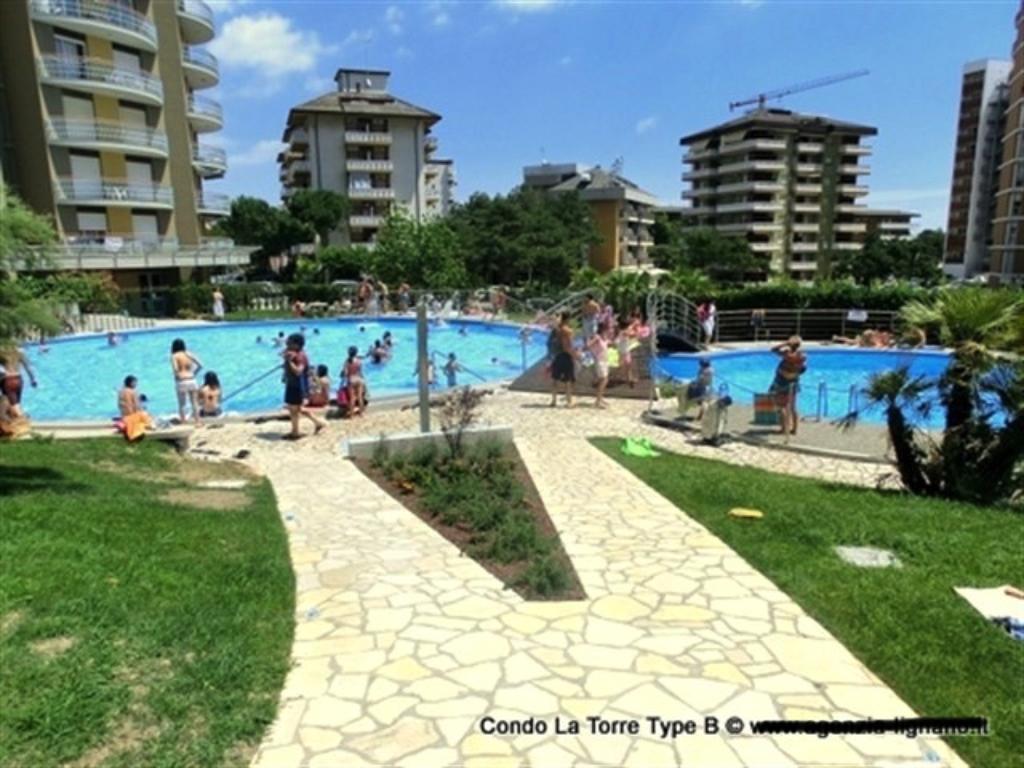 Apartmán Lignano Sabbiadoro With Pool Exteriér fotografie