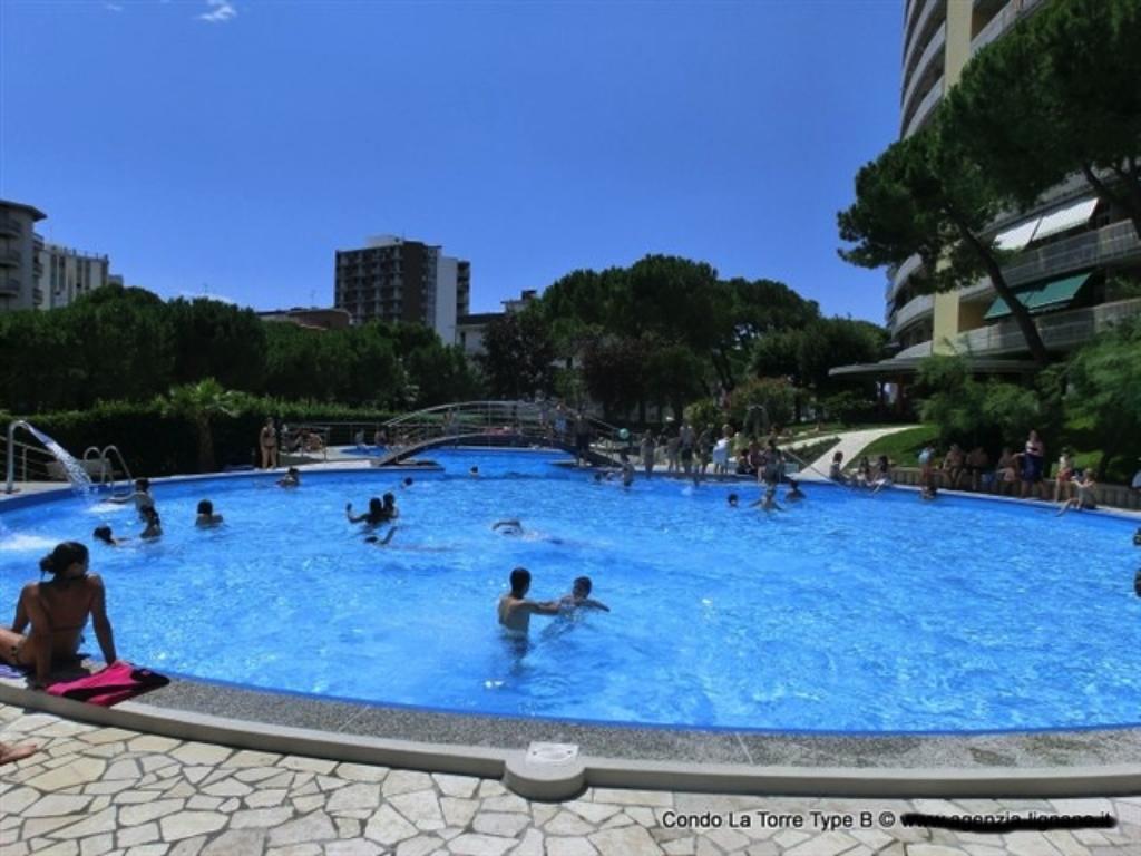 Apartmán Lignano Sabbiadoro With Pool Exteriér fotografie